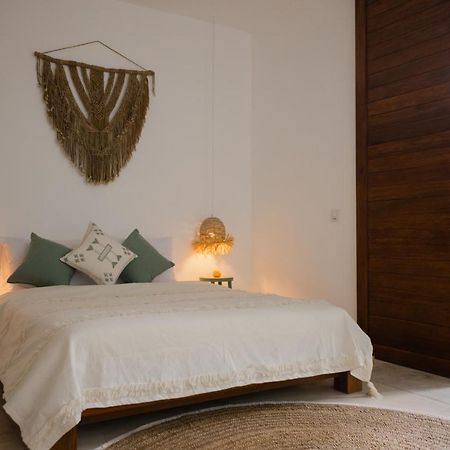 The Bed By The Sea Bed & Breakfast Canggu Dış mekan fotoğraf